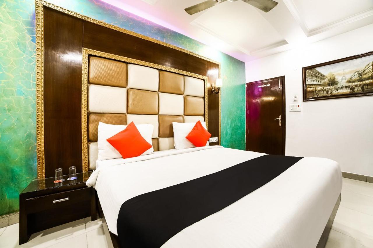 Capital O 6408 Hotel Delhi Heart Нью-Делі Екстер'єр фото